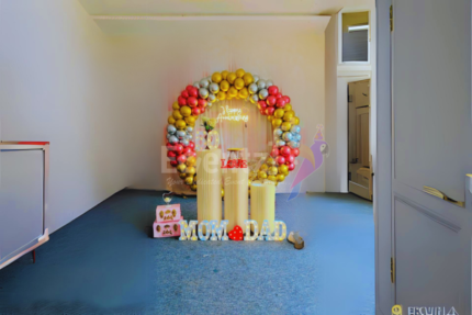 Retro Gold Ring Decor